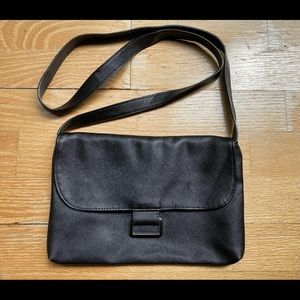 Black crossbody purse
